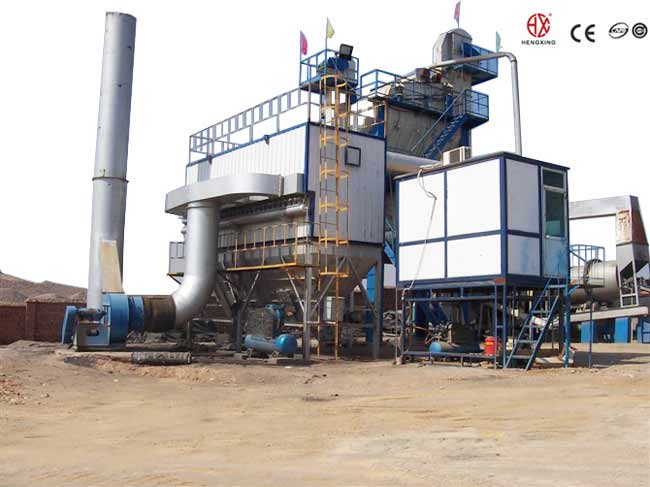 強制間歇(xie)式瀝青混合料攪(jiao)拌設備