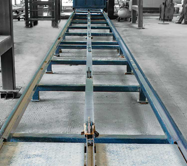 加氣(qi)線行走軌道(dào)